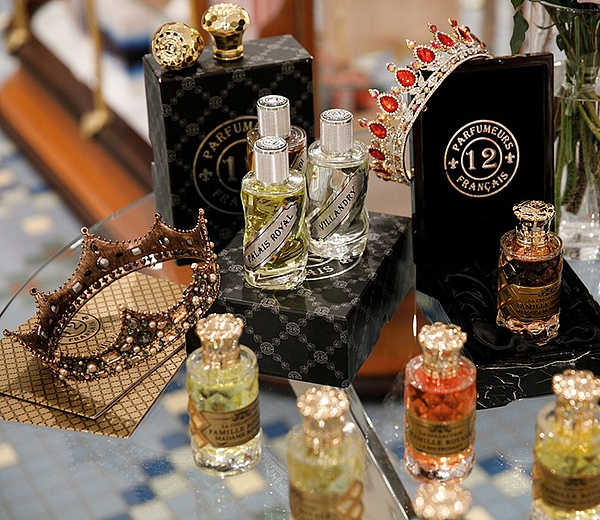12 Parfumeurs Francais Le Roi Chevalier