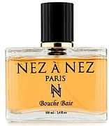Nez a Nez Bouche Baie