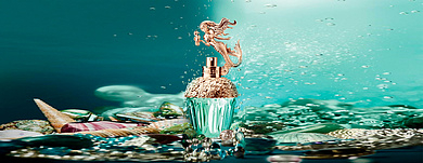 Anna Sui Mermaid: русалка на ветвях сидит