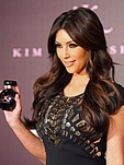 Kim Kardashian, ждем новый аромат.