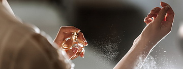 Ароматная зависимость: почему некоторые духи хочется вдыхать снова и снова